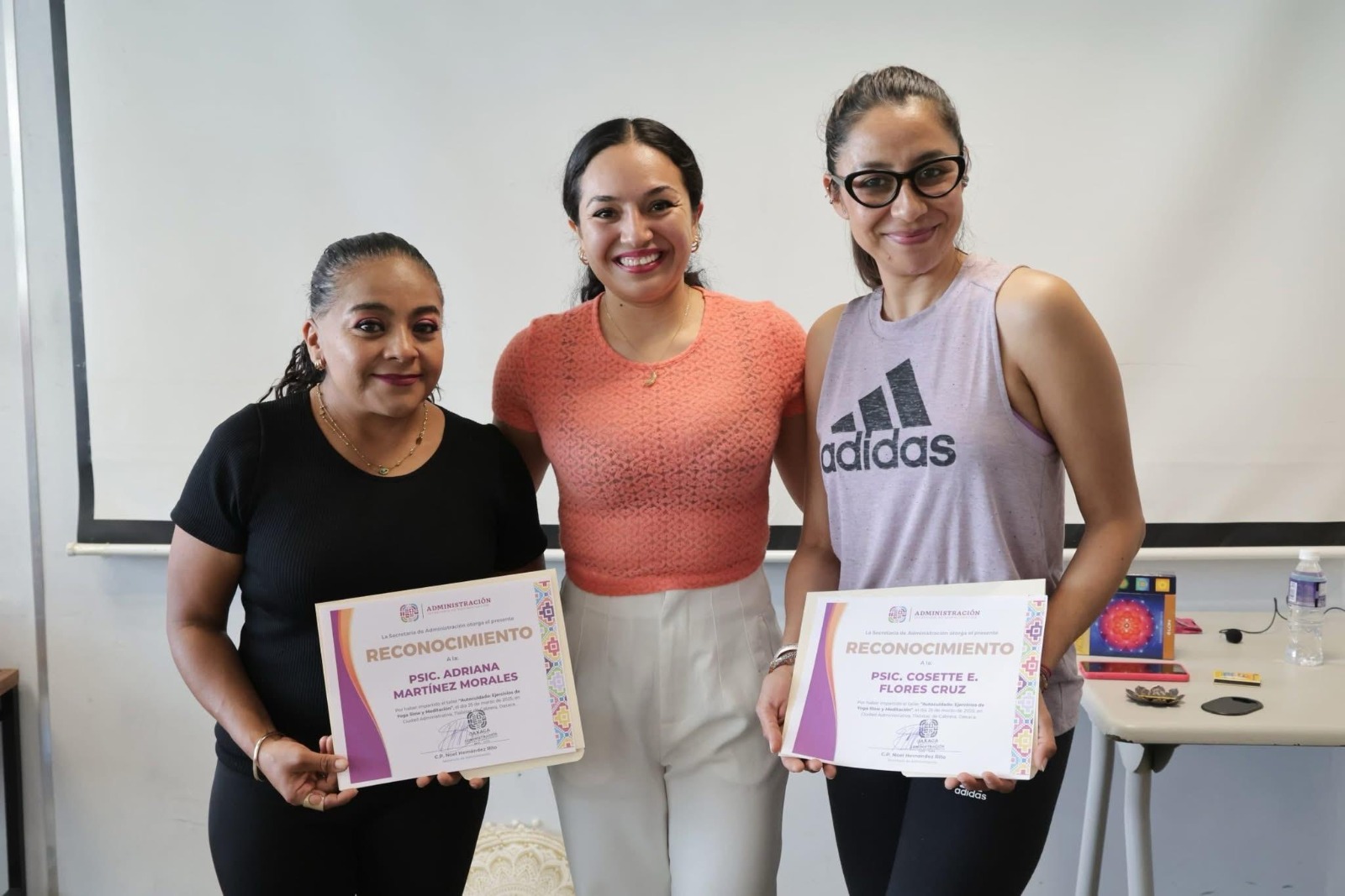 Fortalece SA bienestar del funcionariado a través del yoga y meditación