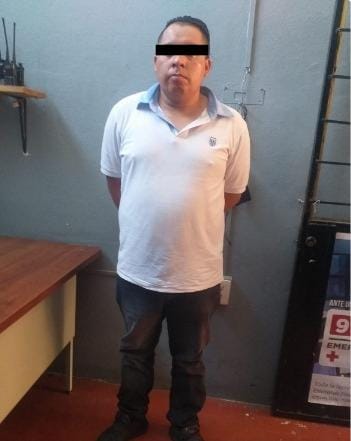 Detienen policías Estatal y Municipal a masculino por presunta violencia familiar en Mitla