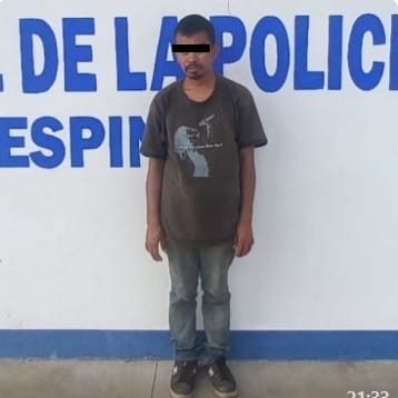 Durante inspección en albergue de Ciudad Ixtepec, masculino es detenido por portación de arma