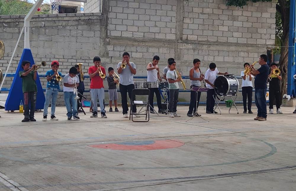 Promueve Icapet el empleo y rescate de la música con “Banda San Juan”