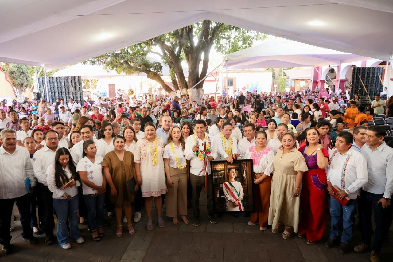 Mejora Gobernador Salomón Jara vialidades de Santa Lucía del Camino