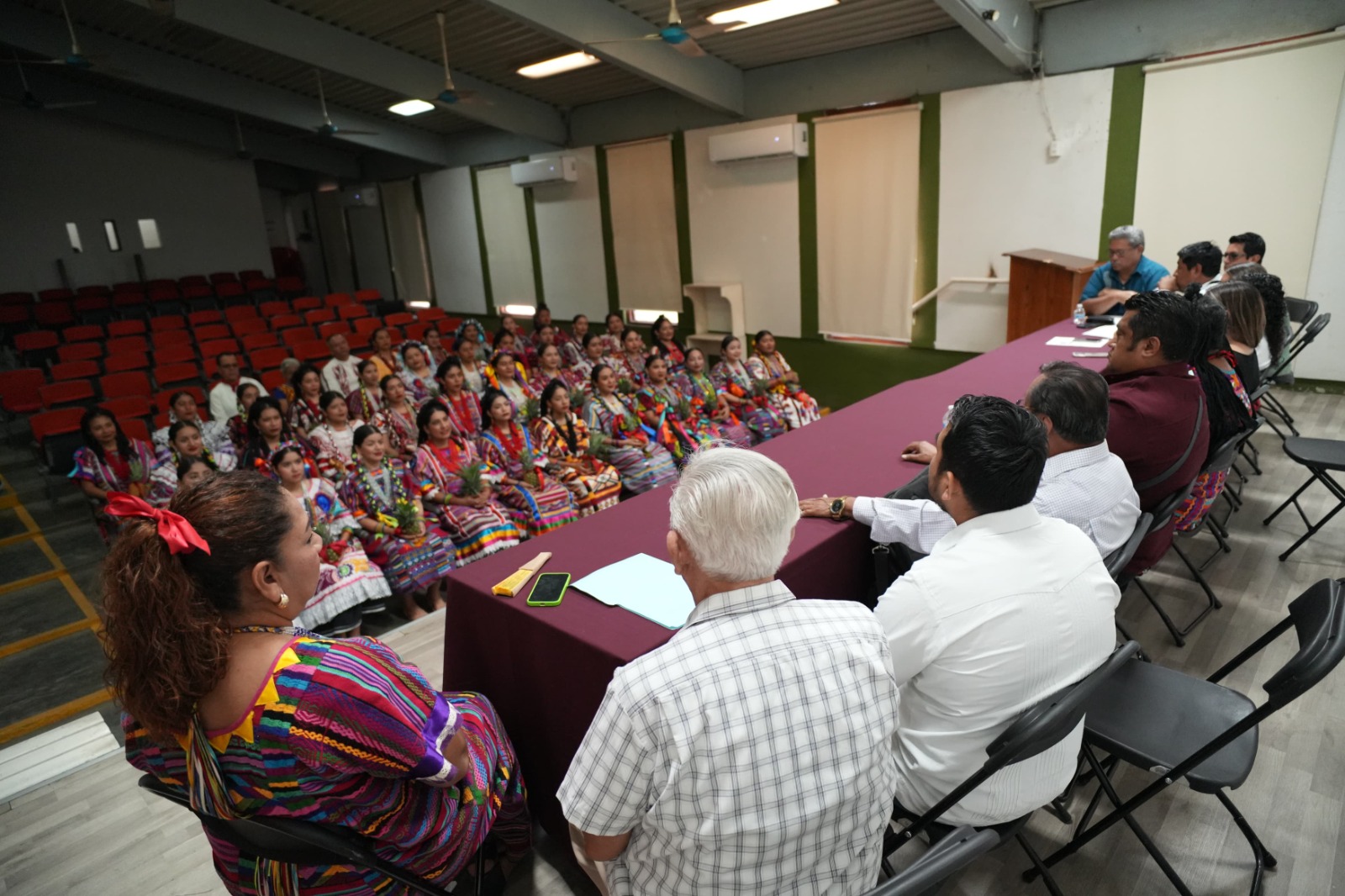Concluyen Consejos Interculturales segundo recorrido de evaluación para Guelaguetza 2025