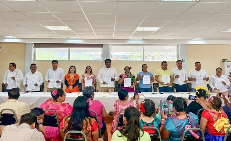 Firman Icapet y 11 municipios del Istmo de Tehuantepec convenios de colaboración para impulsar la capacitación laboral