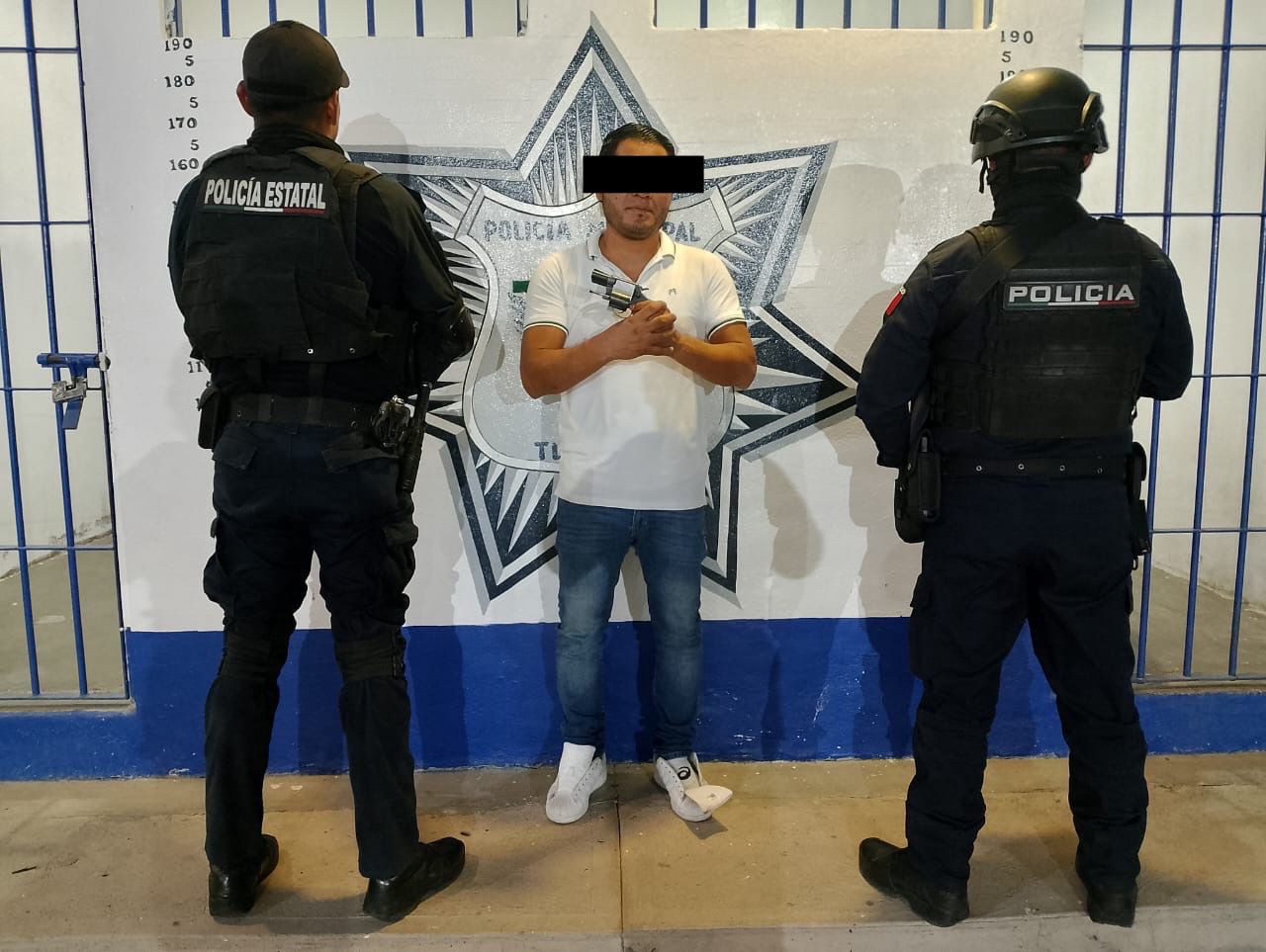 Detienen policías Estatal y Municipal a persona armada en Tlacolula
