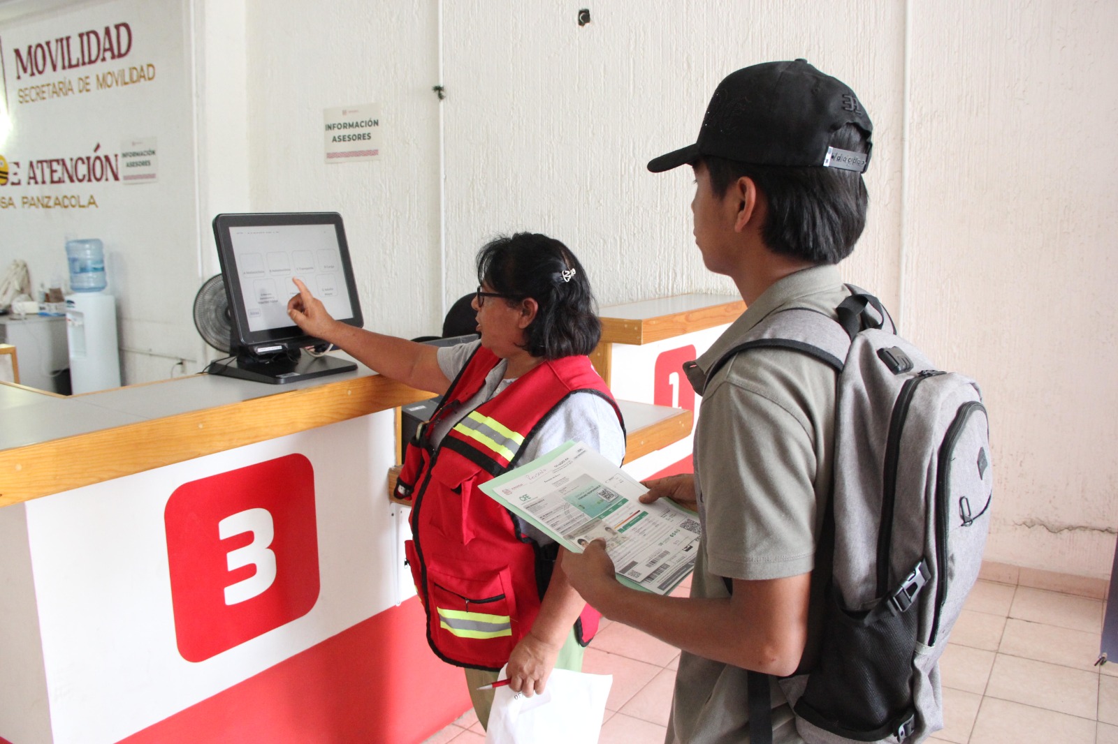 Avanza Semovi en la modernización de los servicios que brinda al público
