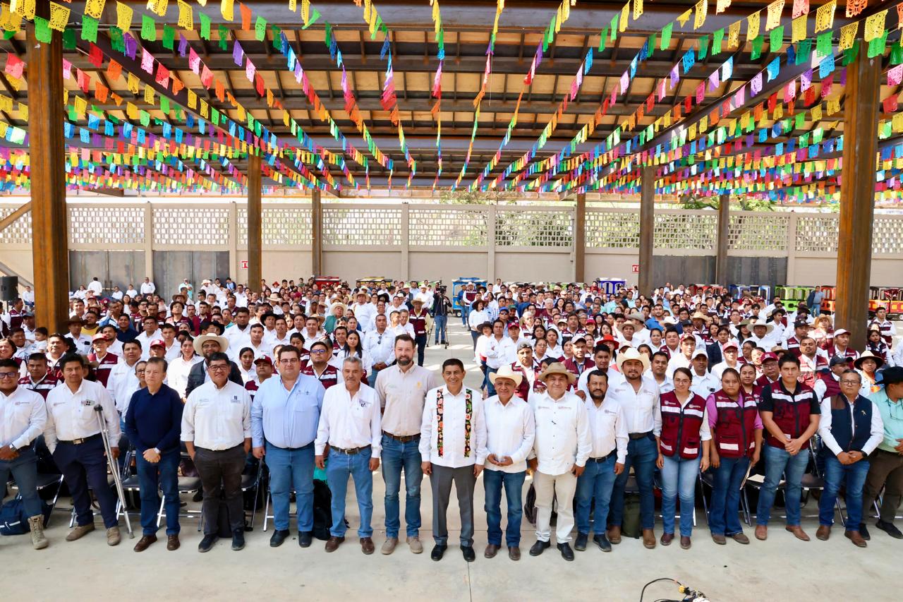 Forja Salomón Jara nuevo horizonte productivo del campo oaxaqueño