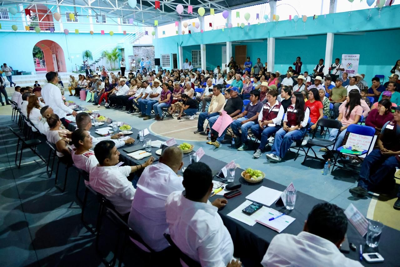Cumple Gobierno de Oaxaca en San Marcos Arteaga con rehabilitación de planta de aguas
