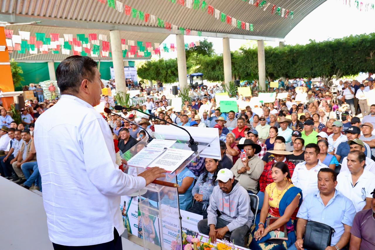 Entrega Gobierno de Oaxaca apoyos por más de 13 mdp al campo de Valles Centrales