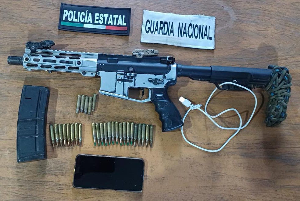 En el Istmo, localizan arma de fuego de uso exclusivo del Ejército, Armada y Fuerza Aérea