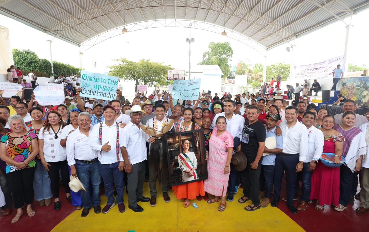 Asigna Salomón Jara 21 mdp para mejorar condiciones de vida en Santiago Llano Grande