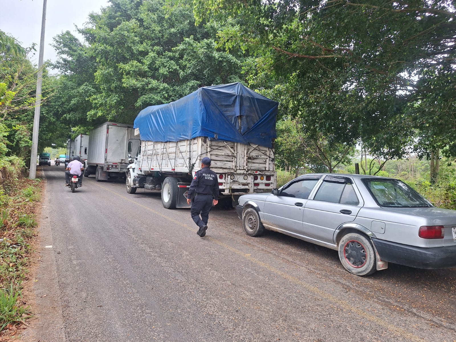 Con intermediación de la Sego y Segob, levantan bloqueo en carretera 185 Transístmica
