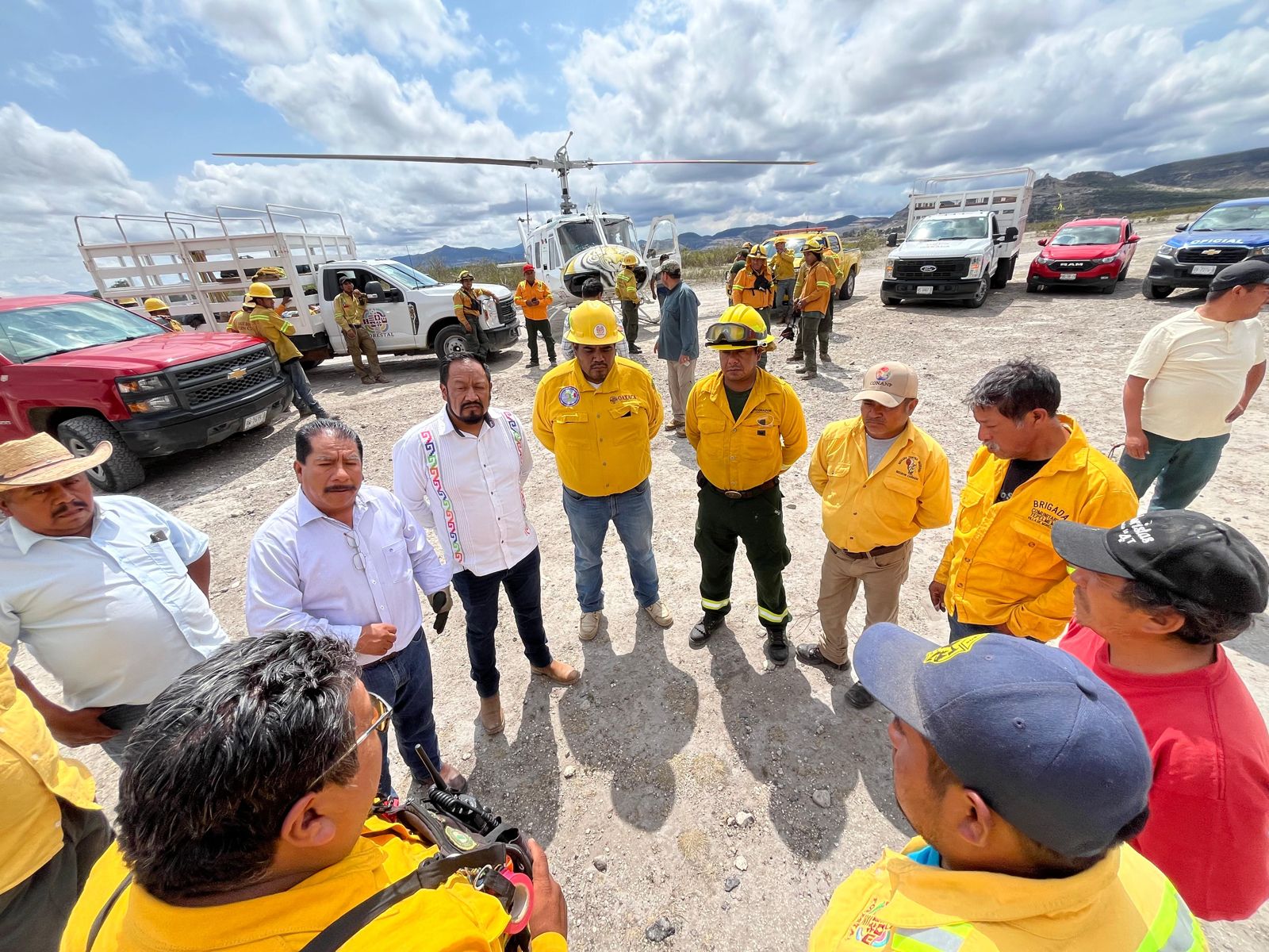 Reporta Coesfo liquidados incendios forestales de Tepelmeme Villa de Morelos y Santa María Ixcatlán