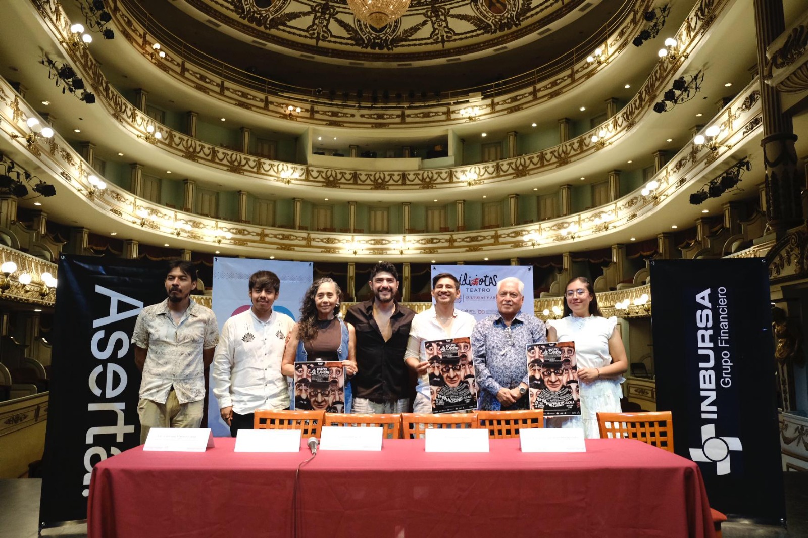 Impulsan Seculta y compañía de teatro el arte escénico en Oaxaca