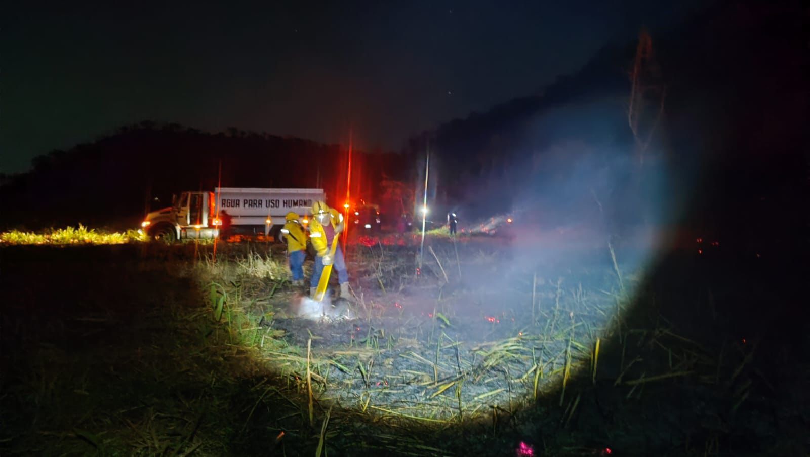Controla Coesfo incendio forestal en San Juan Bautista Tuxtepec