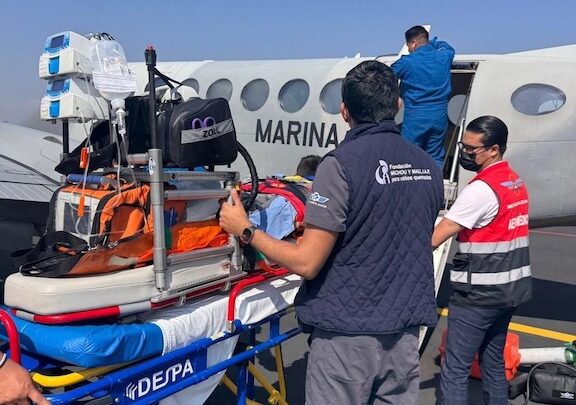 Colabora Gobierno de Oaxaca en traslado de menor con quemaduras a Galveston, Texas