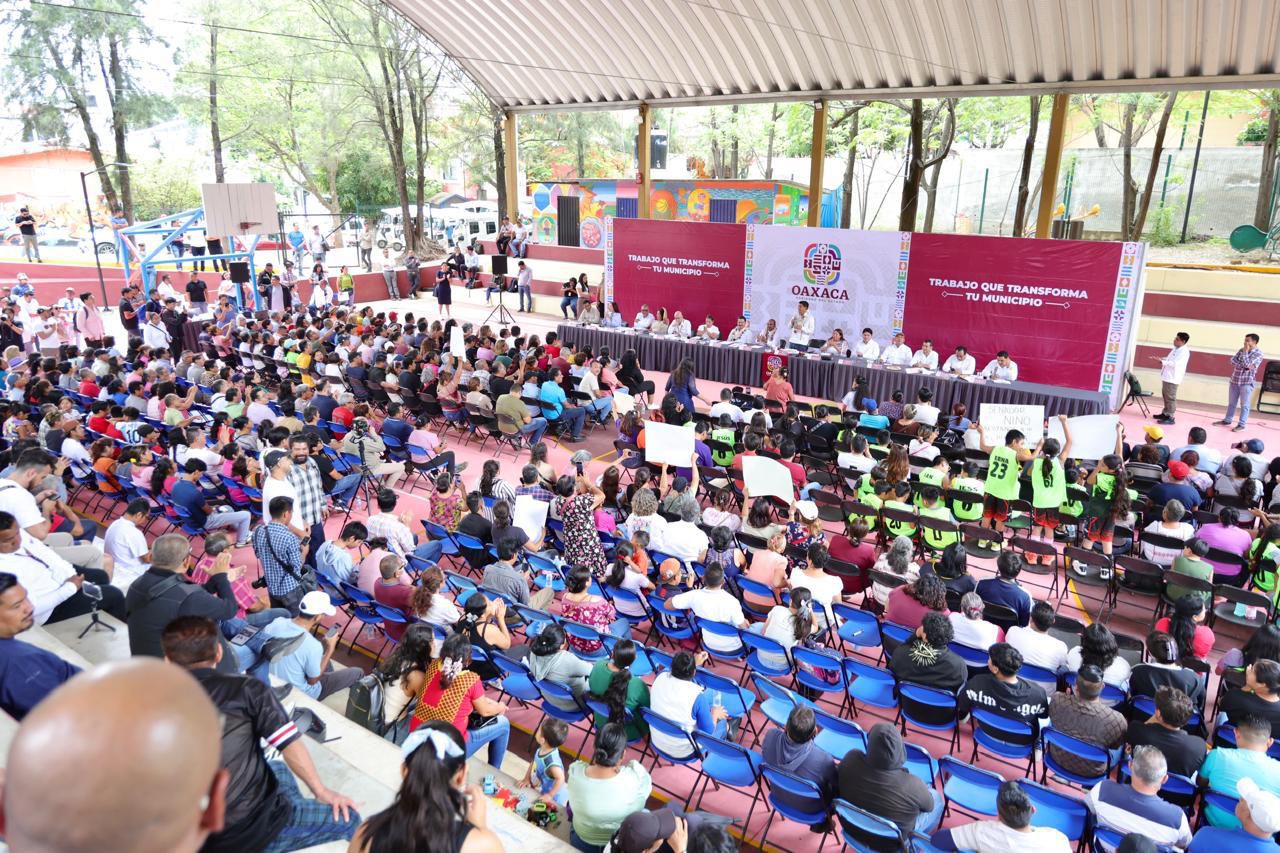 Anuncia Salomón Jara reencarpetamiento de acceso en agencia de Montoya