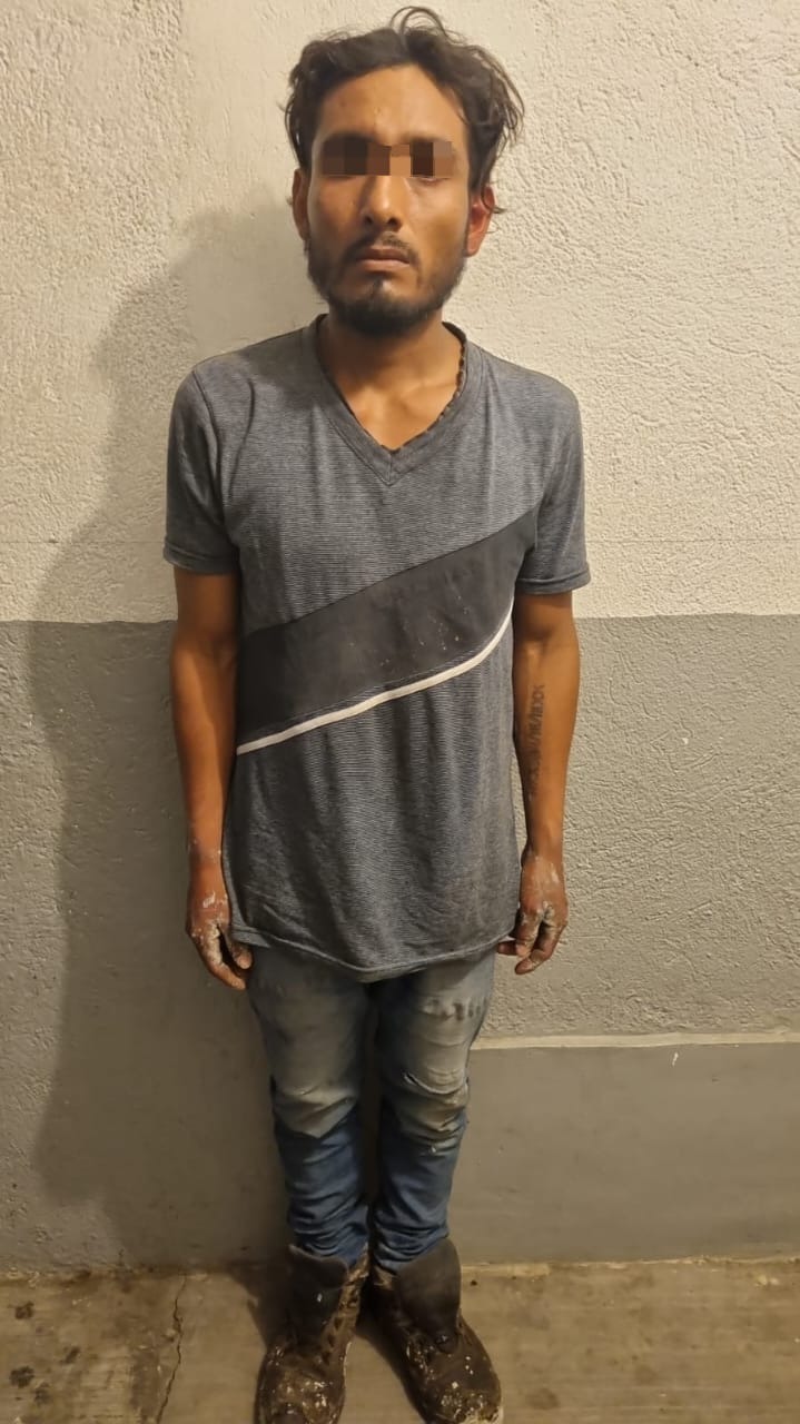 Asegura Policía Estatal a masculino en Oaxaca de Juárez por posesión de presuntas drogas