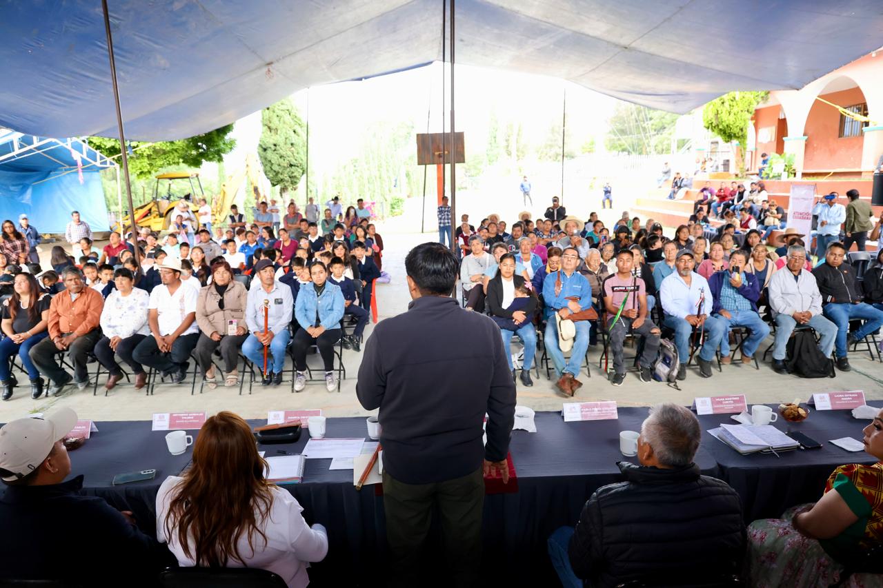 Autoriza Gobernador de Oaxaca 5 mdp para obras y programas sociales en Santiago Huauclilla