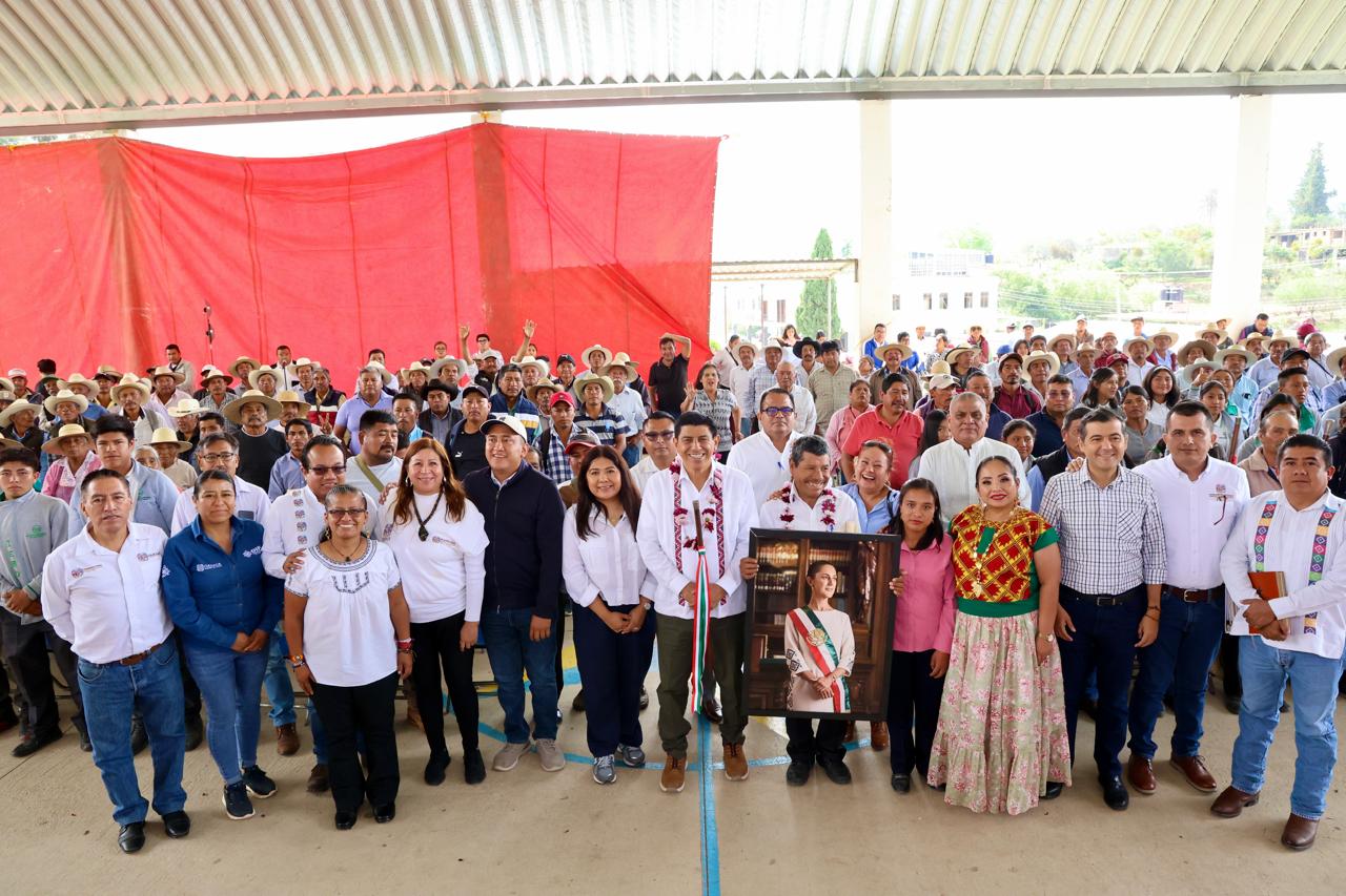Invierte Primavera Oaxaqueña más de 3 mdp en las escuelas de San Miguel Huautla