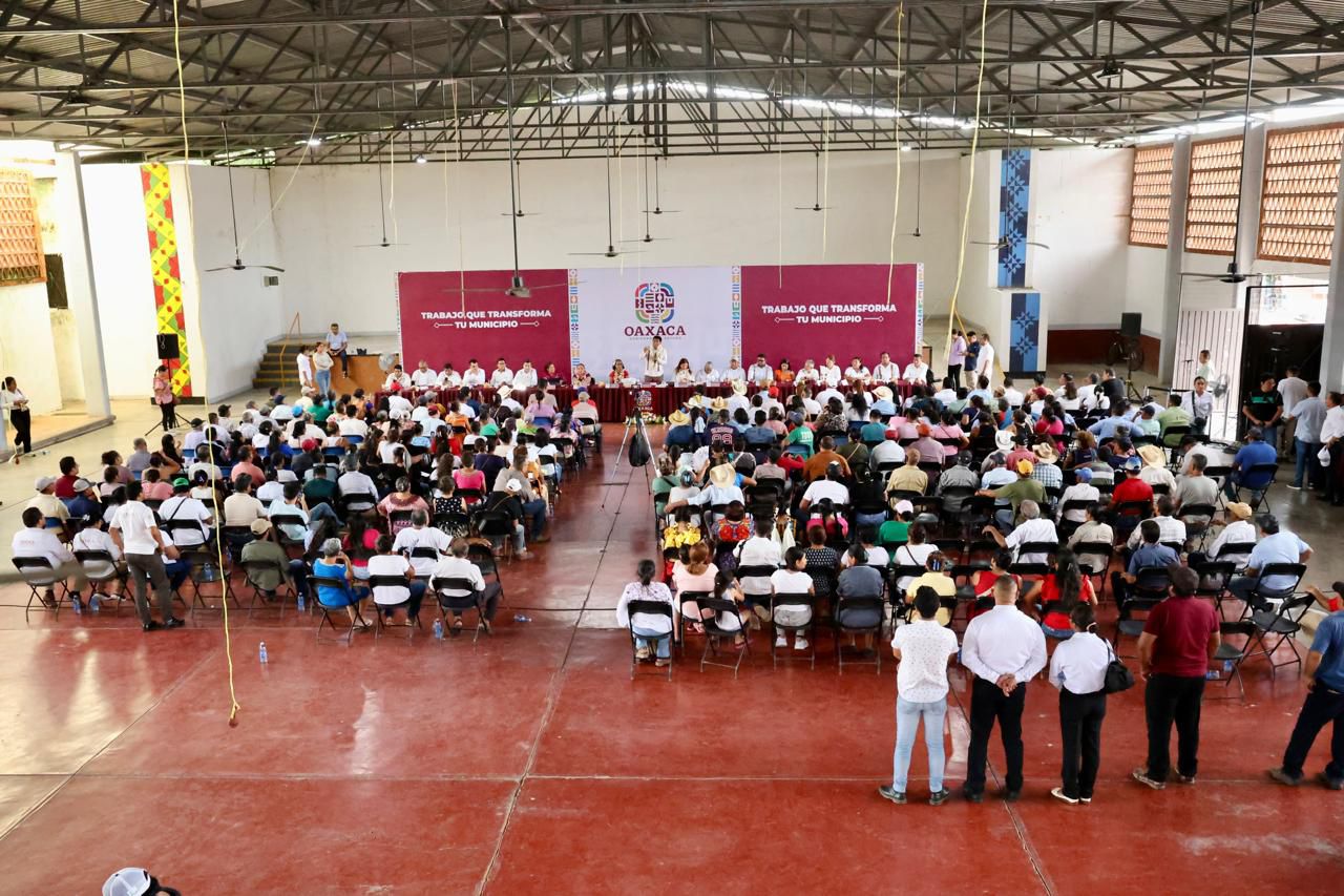 Con 12 mdp, fortalece Gobierno de Oaxaca la conectividad en Santo Domingo Zanatepec