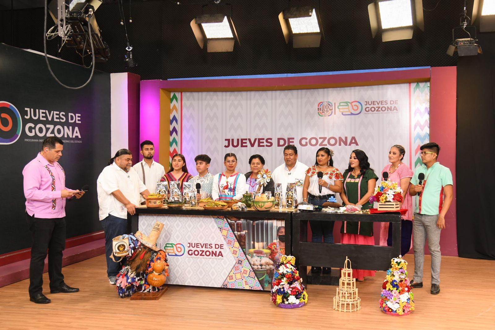 Presentan en Jueves de Gozona actividades de Julio, mes de la Guelaguetza 2025