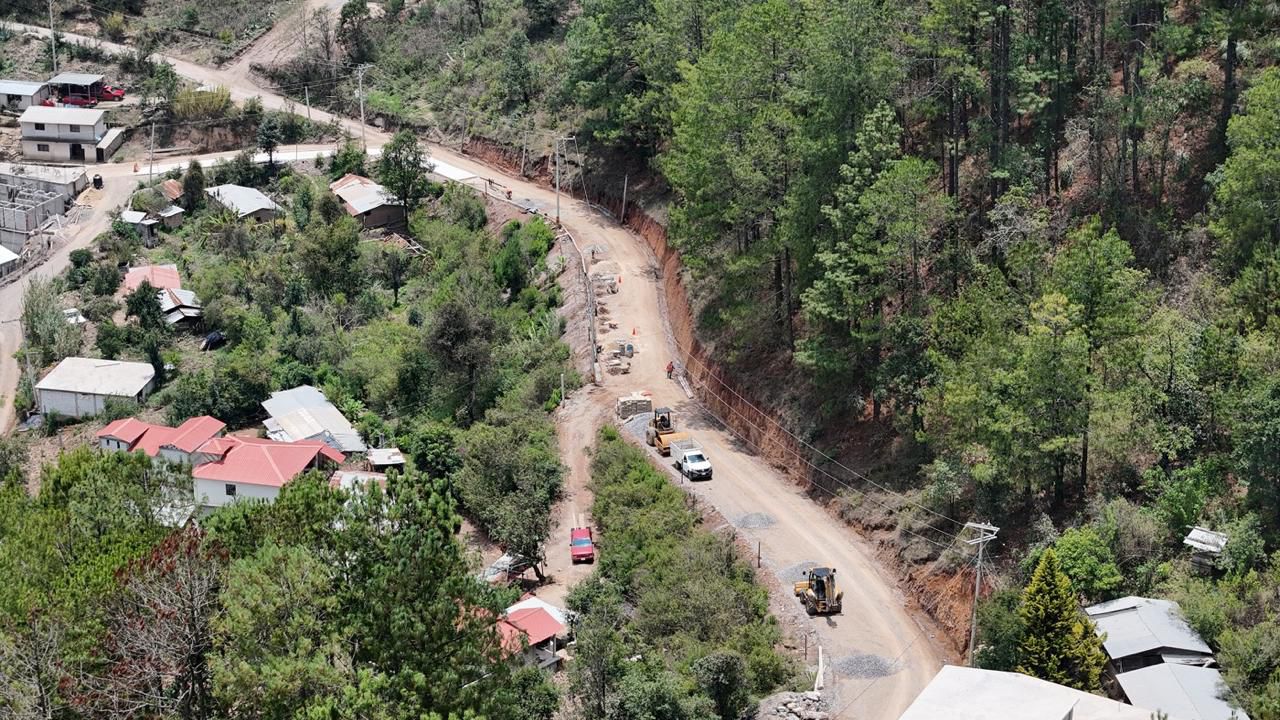 Beneficia Primavera Oaxaqueña con pavimento hidráulico a comunidad de la Sierra de Juárez