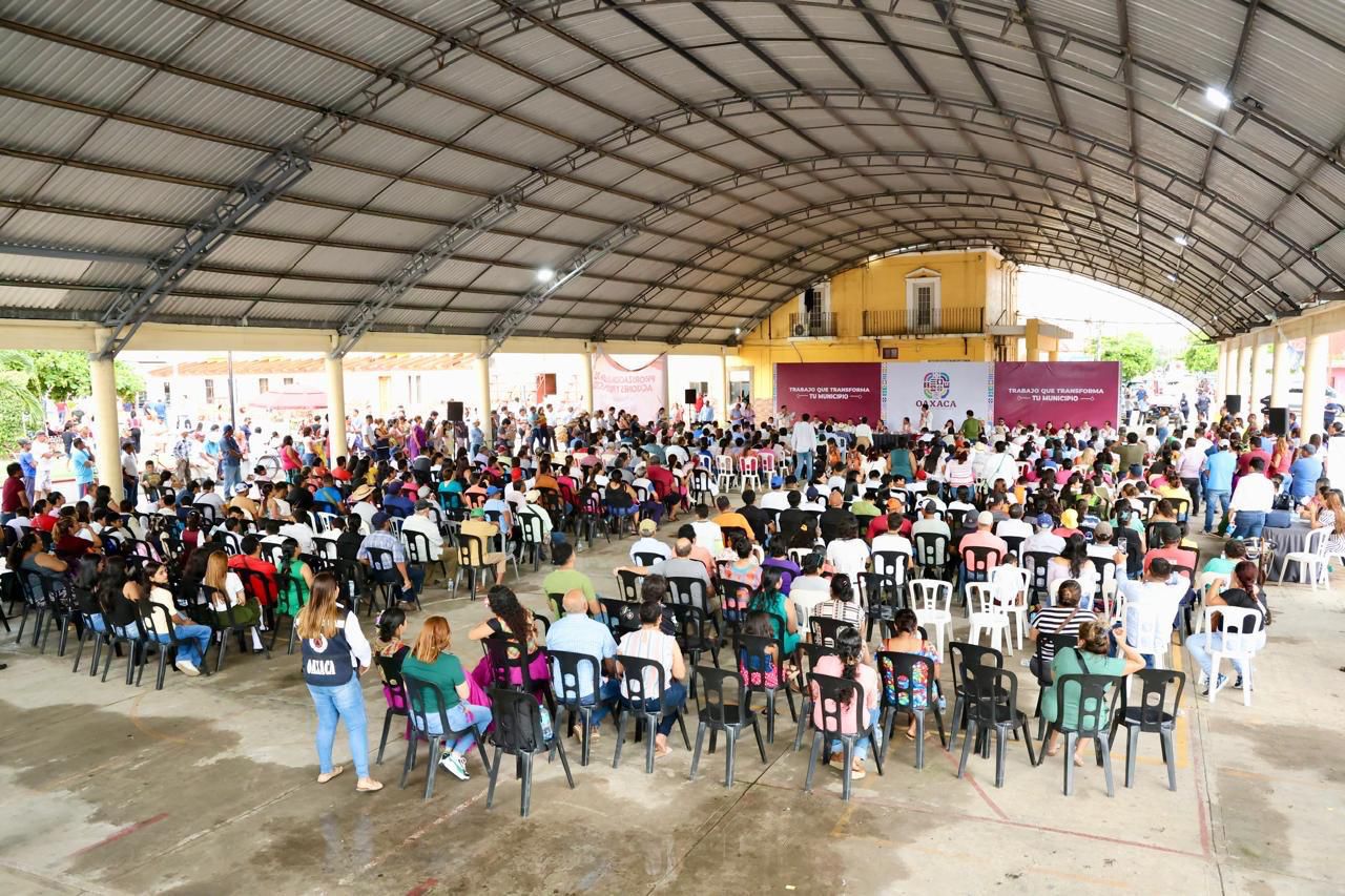 Duplica Gobernador Salomón Jara recursos para obra pública en Santo Domingo Ingenio