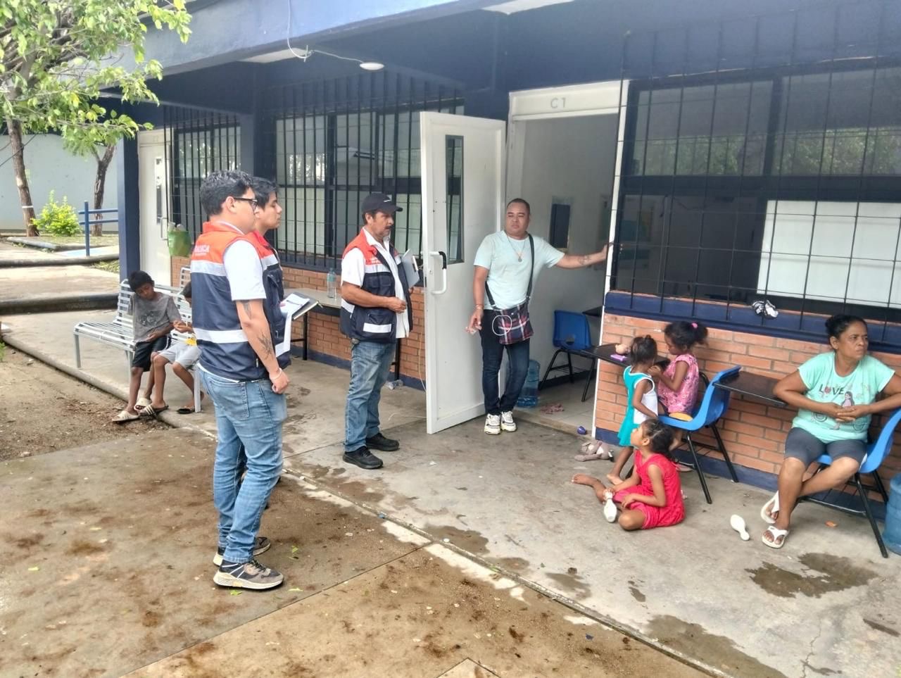 Despliega Coepriso operativo sanitario en zonas afectadas por el huracán “Erick”