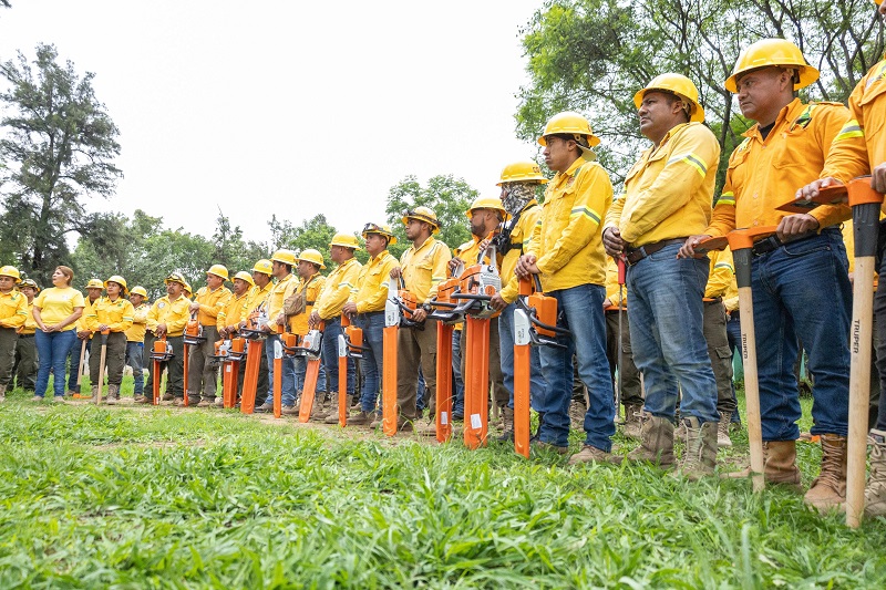 La Costa de pie, brigadas de la Coesfo refuerzan atención a comunidades afectadas por huracán Erick