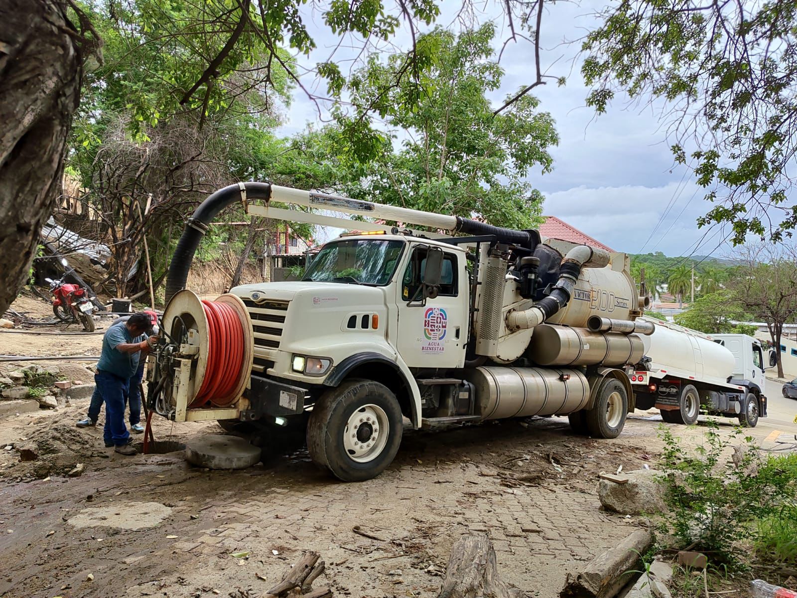 Desazolva Ceabien sector H3 de Huatulco con equipo de alta tecnología