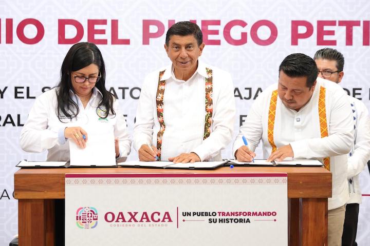 Dignifica Gobierno de Oaxaca condiciones laborales de la base trabajadora del STPEIDCEO