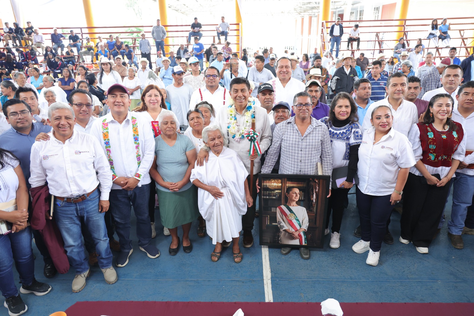 Fortalece Gobierno de Oaxaca la infraestructura de San Cristóbal Lachirioag