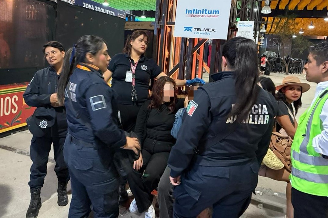 Con módulo “Mujer Segura” SSPC brinda atención integral durante la Feria del Mezcal 2025