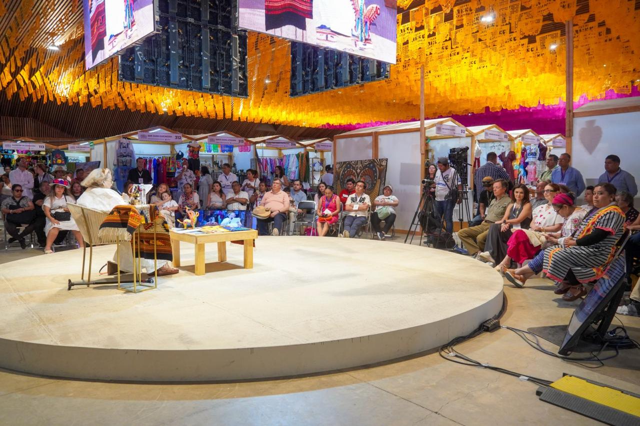 Importante valorar conocimiento ancestral, técnicas tradicionales y simbolismo de cada pieza artesanal: Cándida Fernández