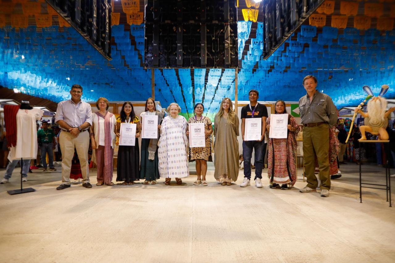 Reconocen en Oaxaca excelencia artesanal juvenil con Premio semillas 2025