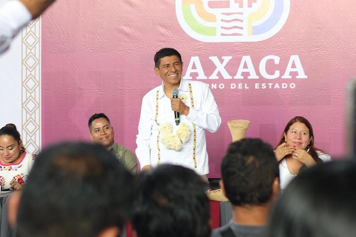Anuncia Salomón Jara inversión de 20 mdp para construcción del hospital de Santa María Chilchotla, abandonado hace 18 años