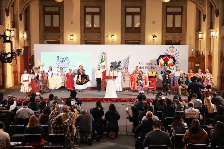 Llega a Palacio Nacional la herencia ancestral y alegría de la Guelaguetza 2025