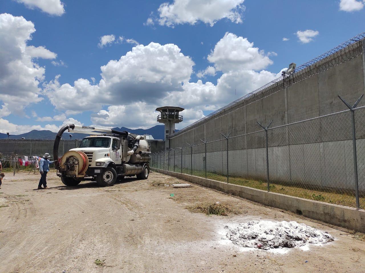 Efectuó Ceabien trabajos de limpieza y desazolve en Centro Penitenciario Femenil de Tanivet