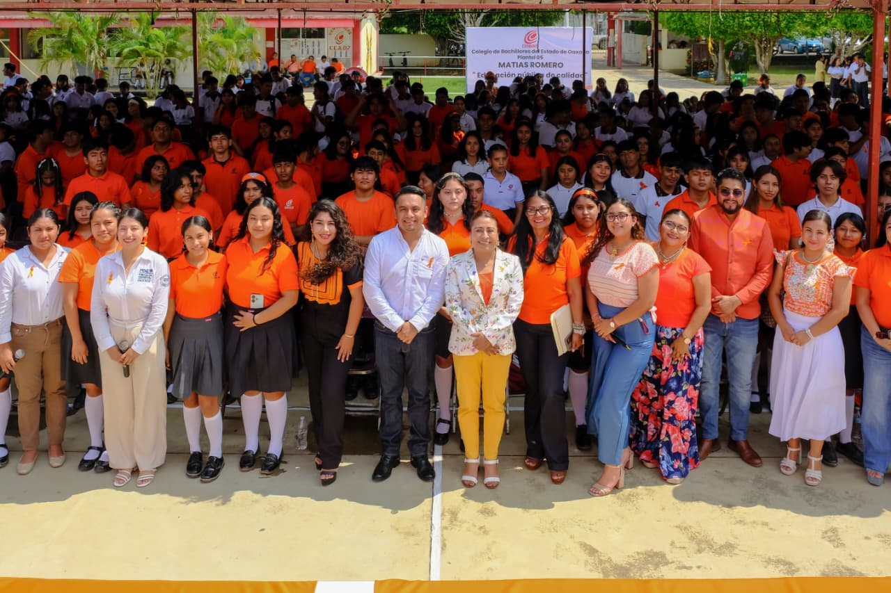 Fomenta Cobao a estudiantes prevención de la violencia de género