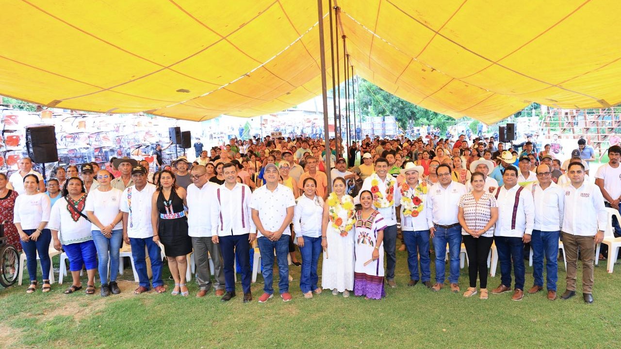 Con la Primavera Oaxaqueña mejora la infraestructura educativa de Santa María Tonameca