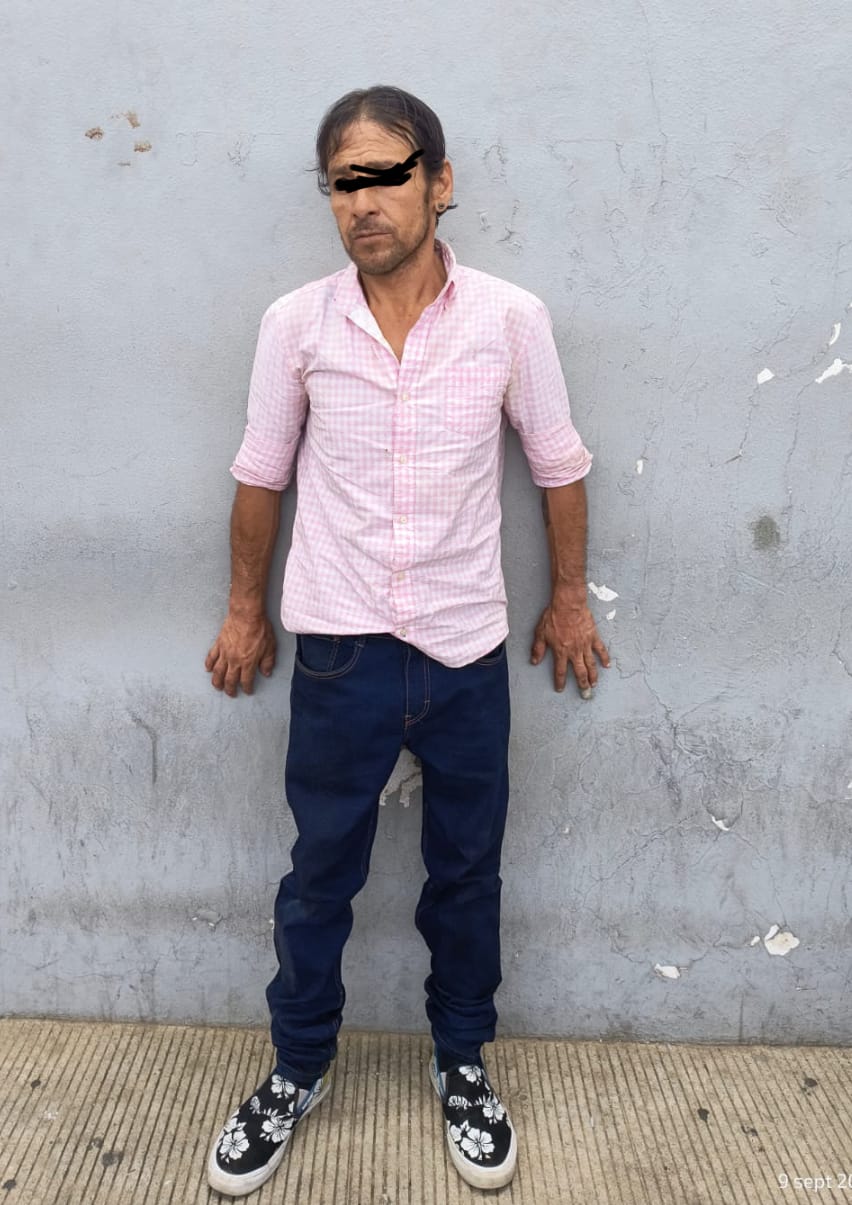 Por robo a comercio, Policía Estatal detiene a masculino en el Zócalo de la ciudad de Oaxaca