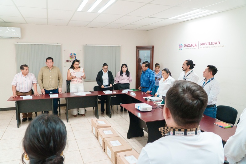 Fortalece Semovi regularización del transporte público en Oaxaca