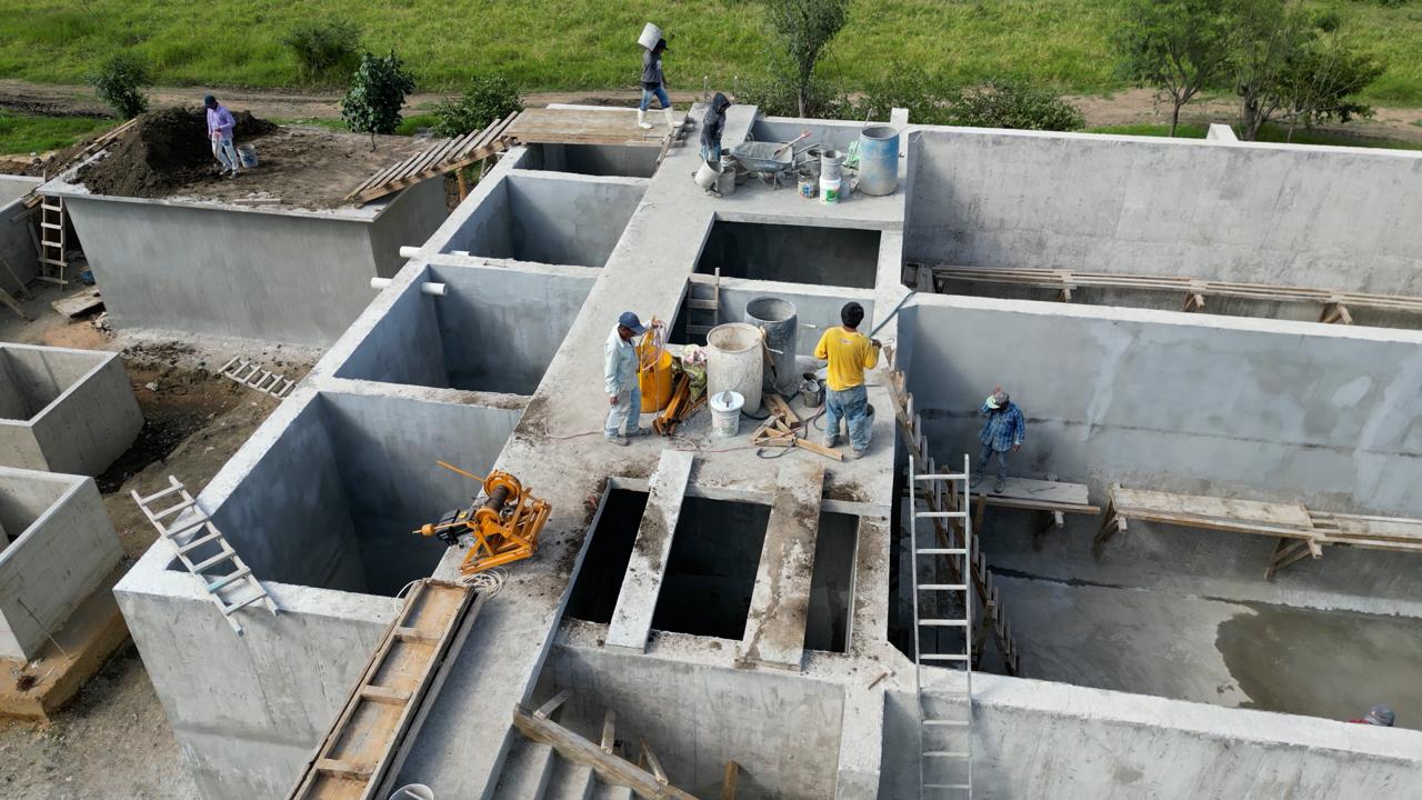 Construye Gobierno de Oaxaca planta de aguas residuales de Santa María Coyotepec para sanear Río Atoyac