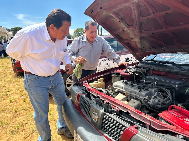 Supervisan Semovi y FGEO más de 200 taxis en operativo conjunto en Oaxaca de Juárez