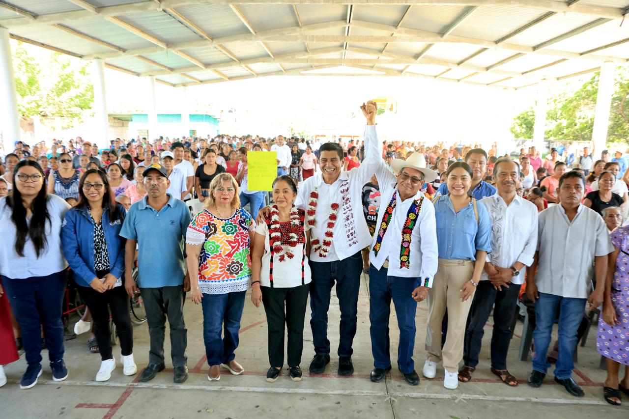 Beneficia DIF Oaxaca con dotaciones alimentarias a 658 personas de San Miguel Soyaltepec