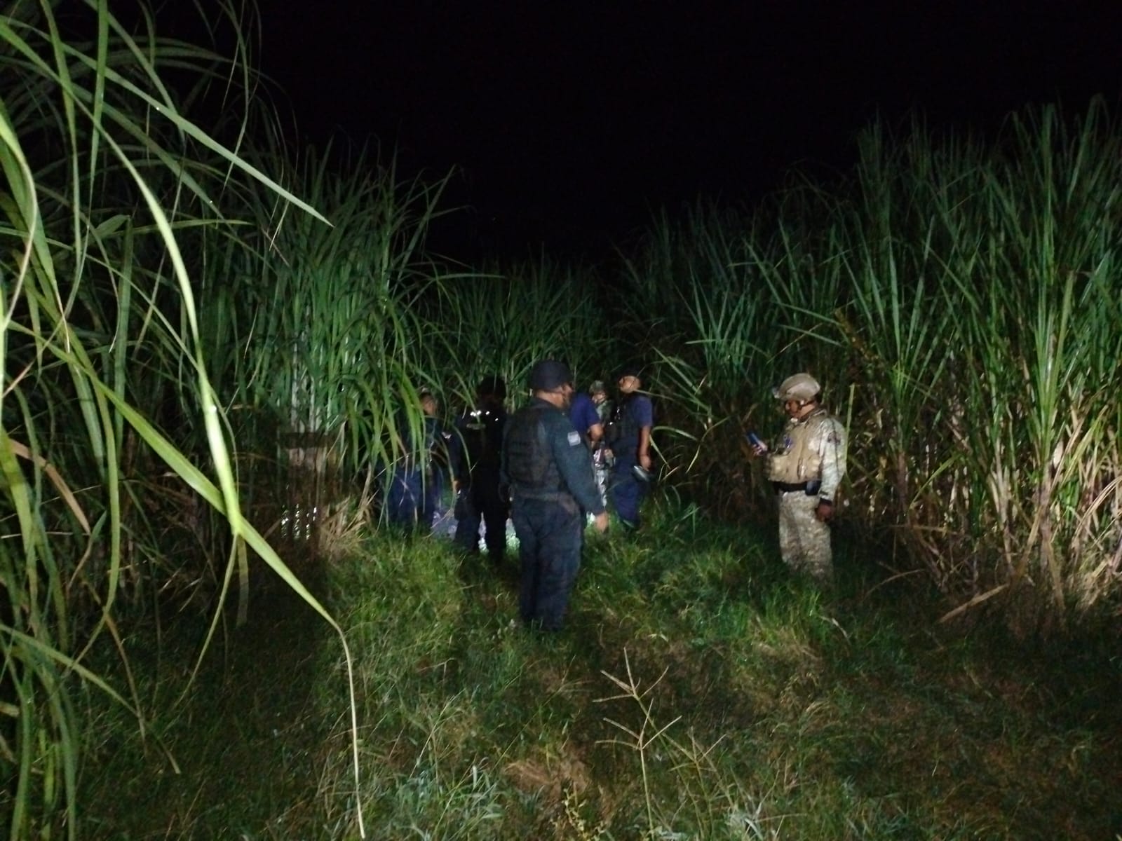 Localizan fuerzas de seguridad toma clandestina de combustible en Acatlán de Pérez Figueroa