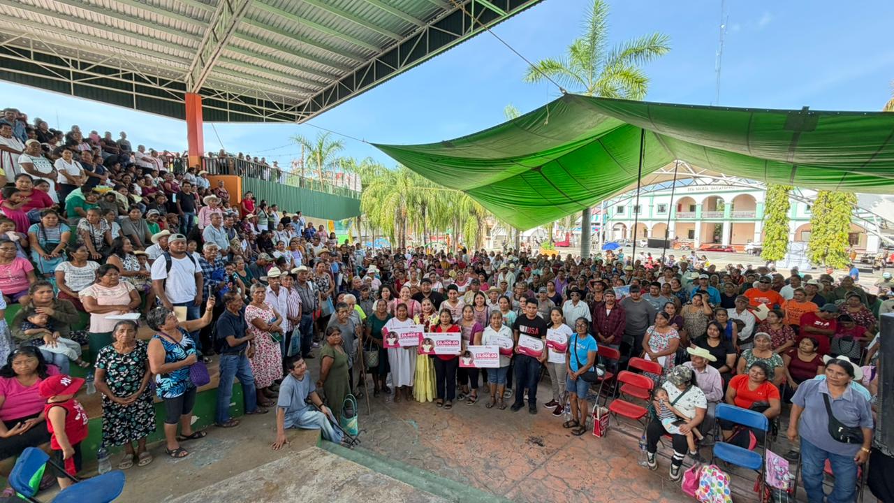 Entrega Sebienti 59 microcréditos a mujeres emprendedoras en Santa María Zacatepec
