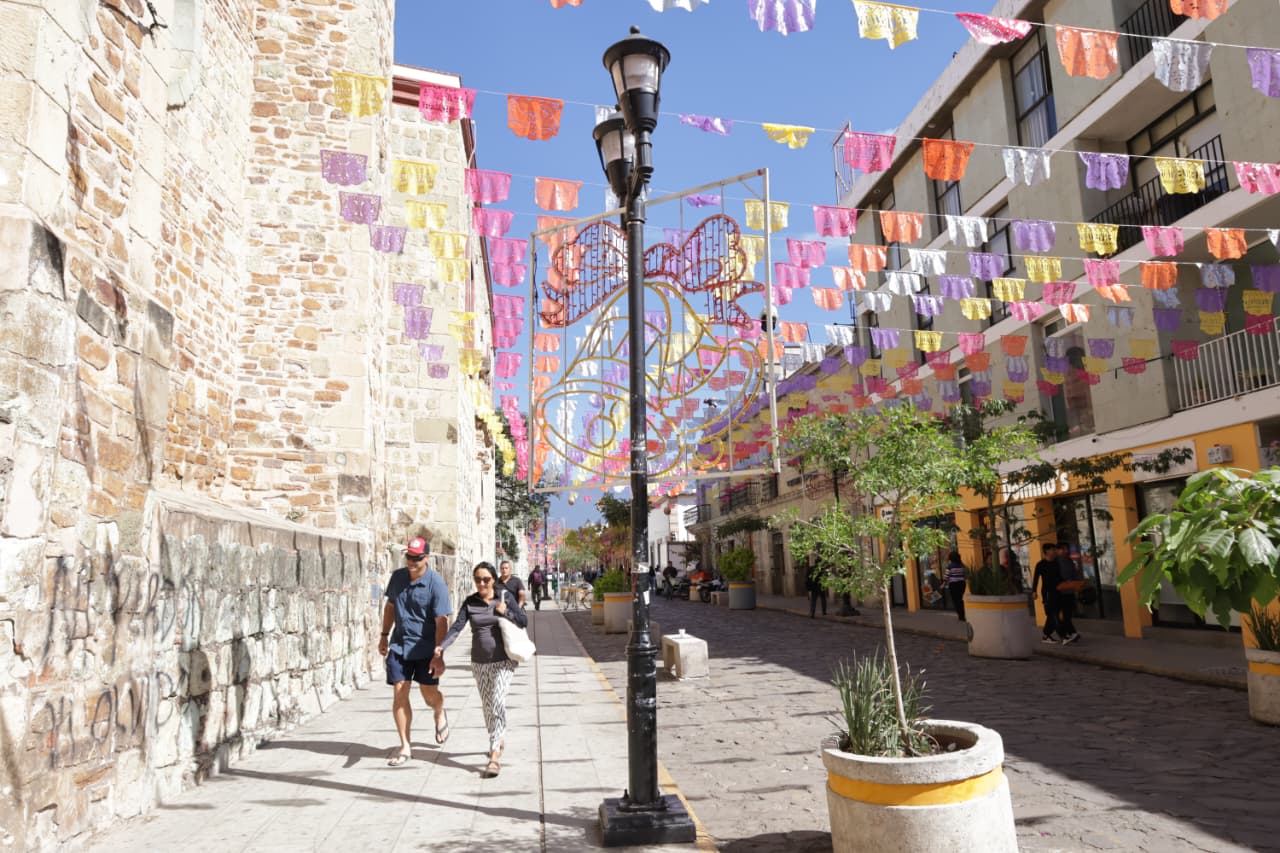 Iluminará Gobierno del Estado calles de la capital oaxaqueña con decoración navideña