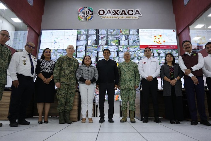 Entrega Salomón Jara al pueblo de Oaxaca el C5i, que es uno de los centros de inteligencia en seguridad más grandes de México