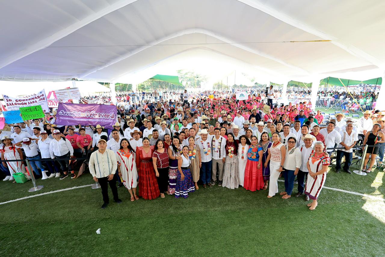 Avanza Humanismo Mexicano en la Costa, Salomón Jara invierte 554 mdp en 154 obras de infraestructura social